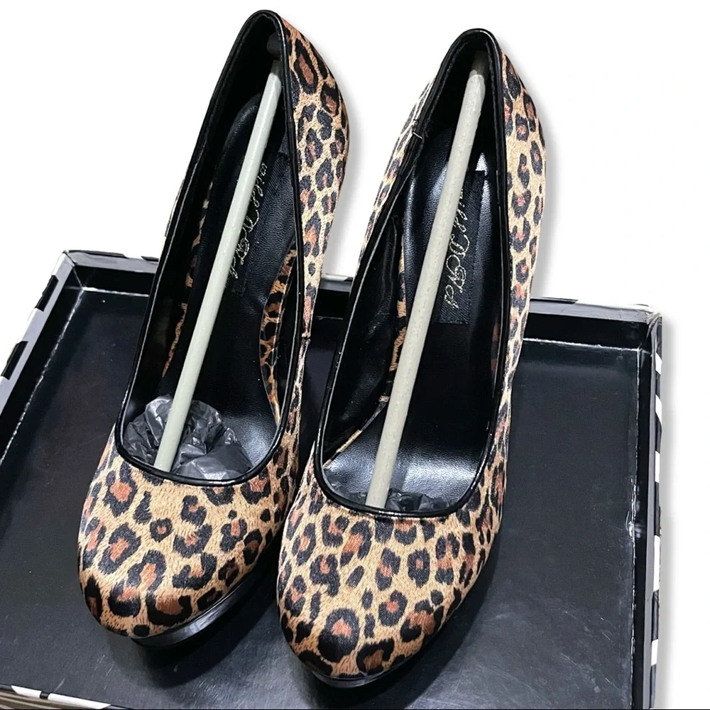 NEW IN BOX Wild DNA cheetah print heels 8 - Picture 3 of 8